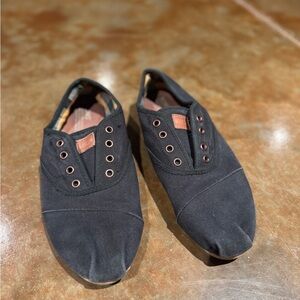 TOMS Black Canvas Slip-On Shoes Women’s 10